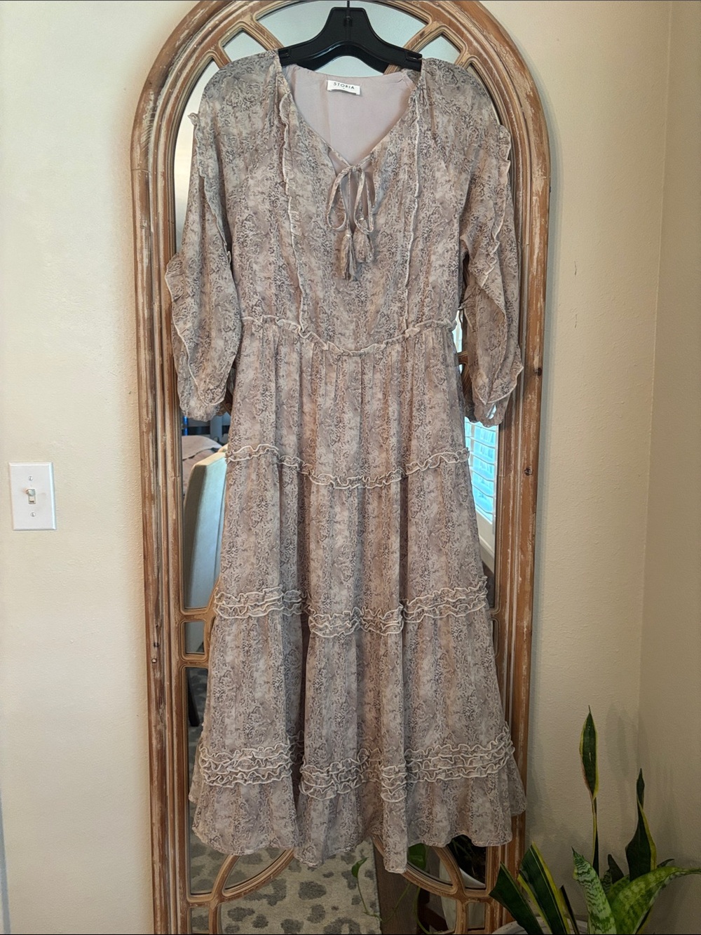 Storia Taupe Beige Floral Tiered Maxi Dress